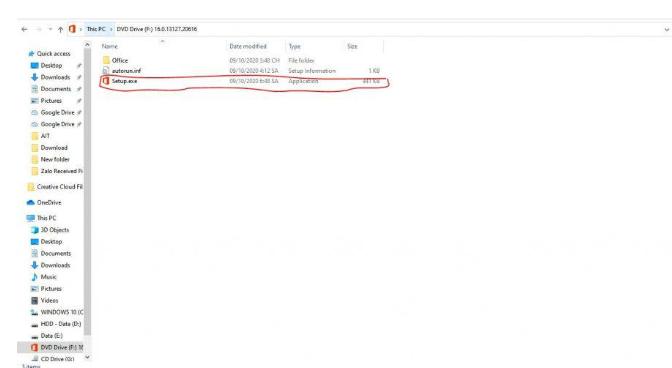 Seleccione el archivo setup.exe Seleccione el archivo setup.exe